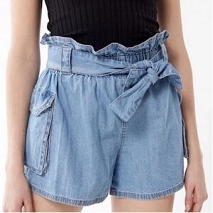 Urban Outfitters Fiona Paper Bag Blue Denim Belted Shorts Pull On Size Large